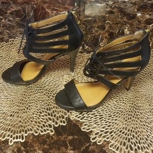 Report Signature Lace-up Heel Sandal Size 8